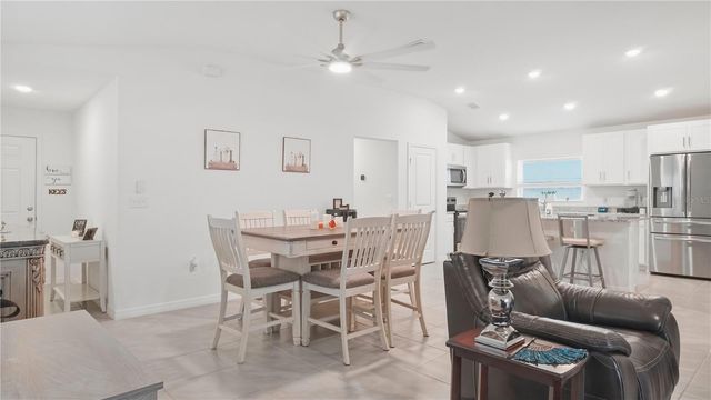 707 CHESTNUT LANE, Auburndale, FL 33823