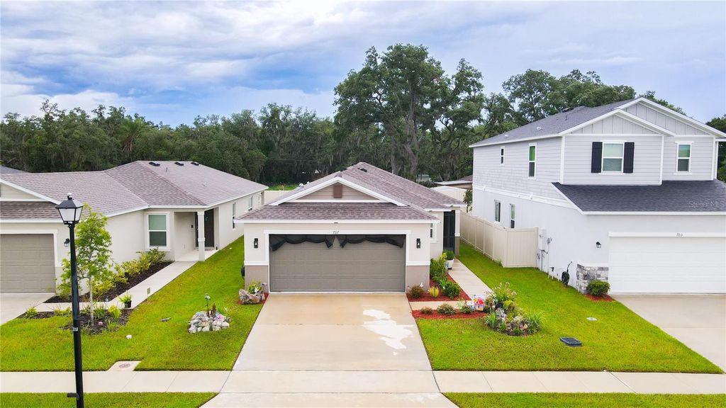707 CHESTNUT LANE, Auburndale, FL 33823