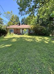 142 Franklin Ave., Center Twp, PA 15001