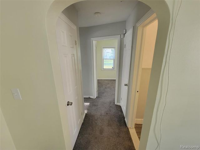 19162 Washtenaw Street, Harper Woods, MI 48225