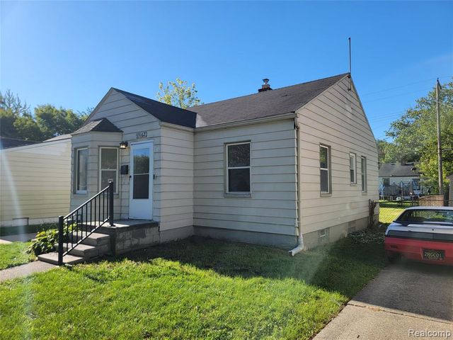 19162 Washtenaw Street, Harper Woods, MI 48225