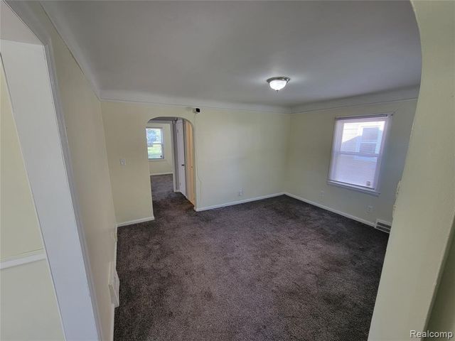 19162 Washtenaw Street, Harper Woods, MI 48225