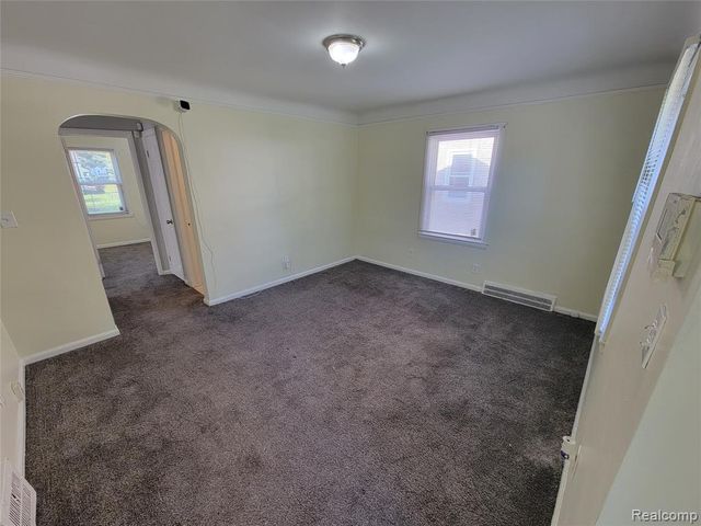 19162 Washtenaw Street, Harper Woods, MI 48225