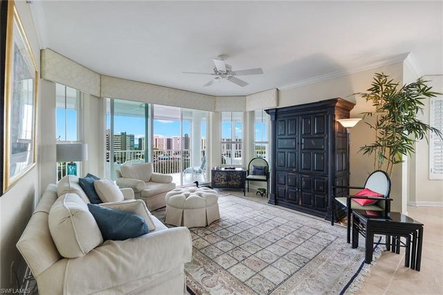 315 Dunes BLVD 707, Naples, FL 34110