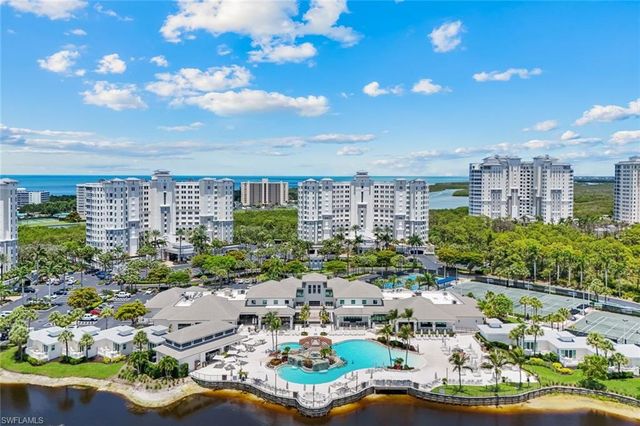315 Dunes BLVD 707, Naples, FL 34110
