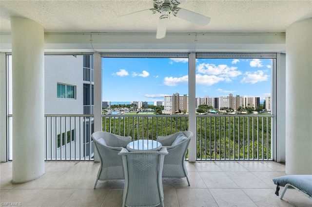 315 Dunes BLVD 707, Naples, FL 34110