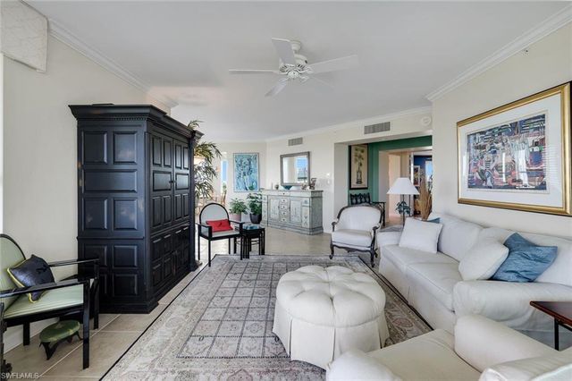 315 Dunes BLVD 707, Naples, FL 34110
