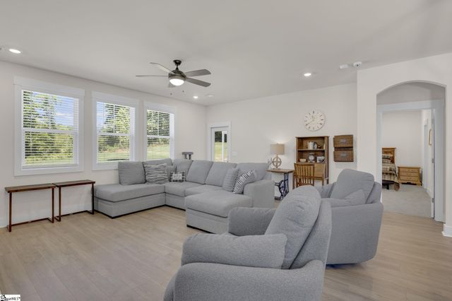 200 Jacqueline Road, Piedmont, SC 29673