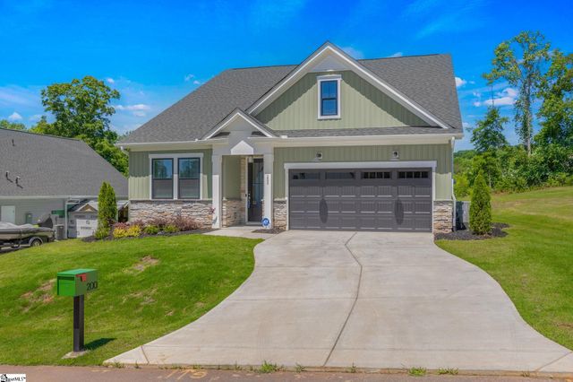 200 Jacqueline Road, Piedmont, SC 29673