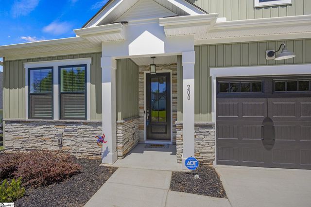 200 Jacqueline Road, Piedmont, SC 29673