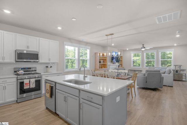 200 Jacqueline Road, Piedmont, SC 29673