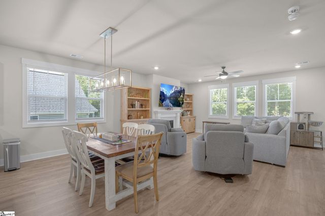 200 Jacqueline Road, Piedmont, SC 29673