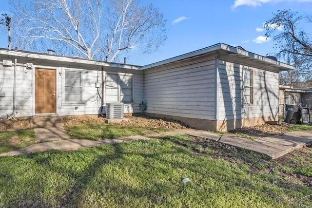 3 Pershing Drive A, Denison, TX 75020