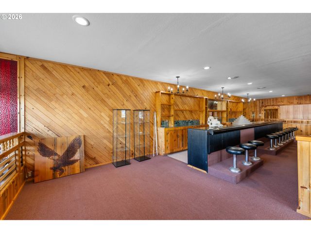 267 6TH St, Port Orford, OR 97465