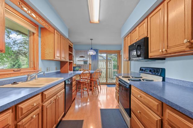 451 Rice Creek Terrace NE, Fridley, MN 55432