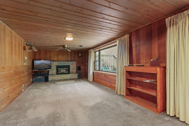 451 Rice Creek Terrace NE, Fridley, MN 55432