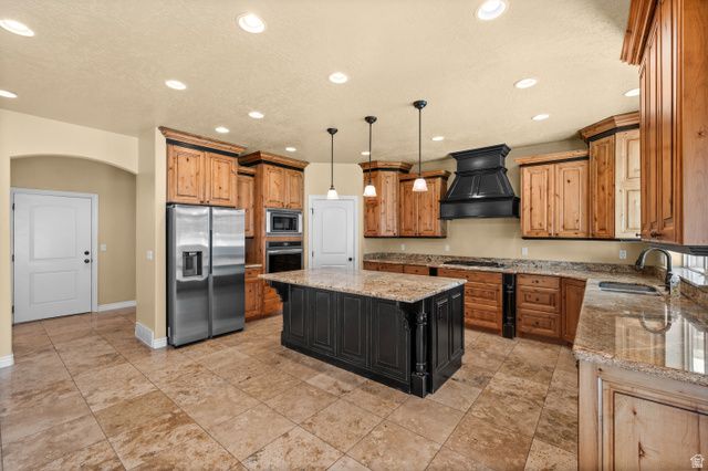 3480 E MACINTOSH CIR, Cottonwood Heights, UT 84121