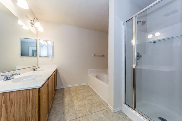 8709 Stonebriar Lane, Fort Worth, TX 76123