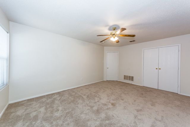 8709 Stonebriar Lane, Fort Worth, TX 76123