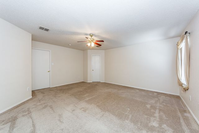 8709 Stonebriar Lane, Fort Worth, TX 76123