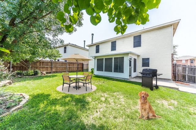 8709 Stonebriar Lane, Fort Worth, TX 76123