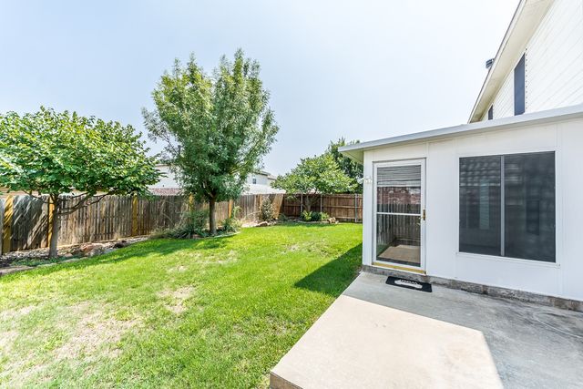 8709 Stonebriar Lane, Fort Worth, TX 76123