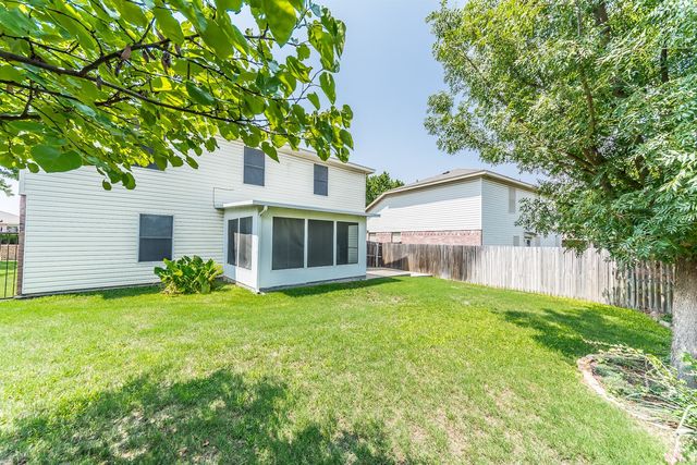 8709 Stonebriar Lane, Fort Worth, TX 76123