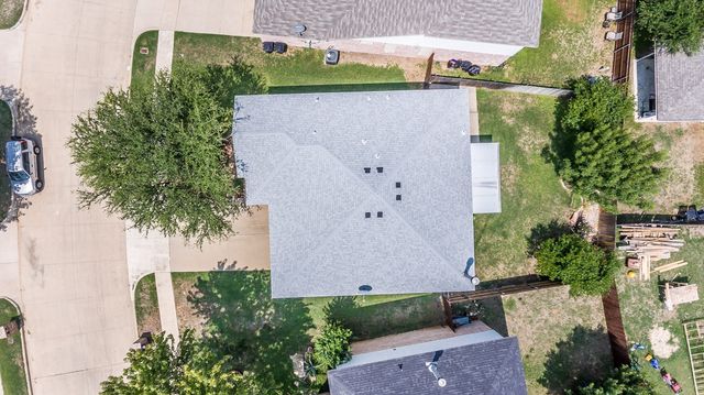 8709 Stonebriar Lane, Fort Worth, TX 76123