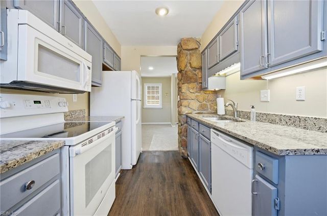 754 Spence CIR, Virginia Beach, VA 23462