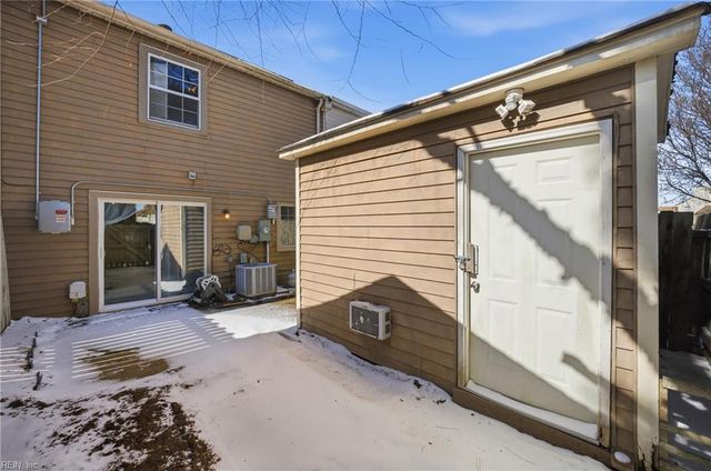 754 Spence CIR, Virginia Beach, VA 23462