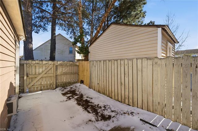 754 Spence CIR, Virginia Beach, VA 23462