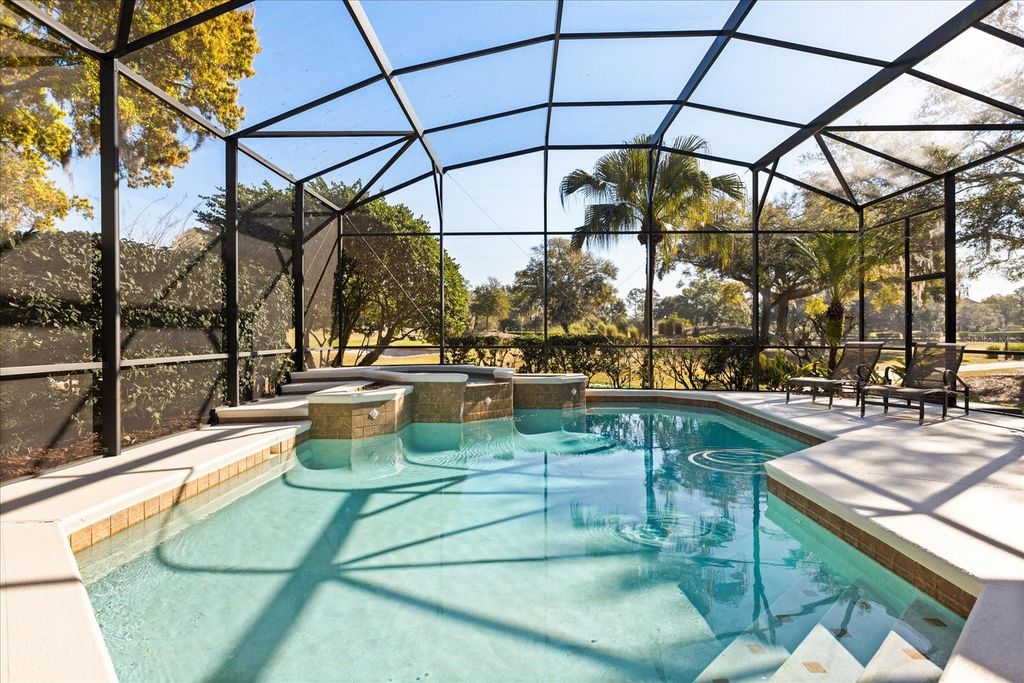 Image 3 of property listing at 253 PROMENADE CIRCLE, Lake Mary, FL 32746