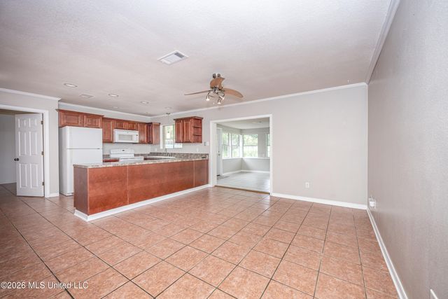 135 La Branche Avenue, Ocean Springs, MS 39564