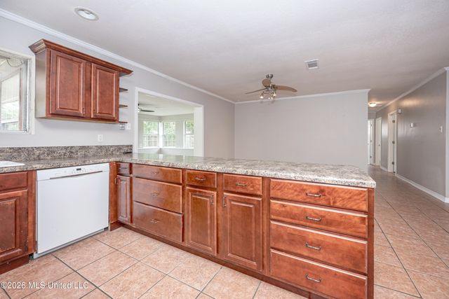135 La Branche Avenue, Ocean Springs, MS 39564