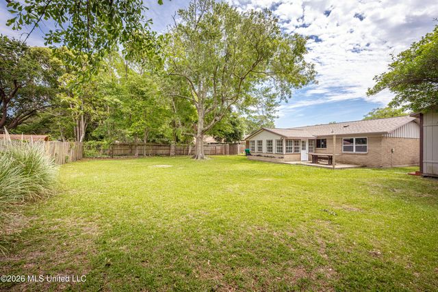 135 La Branche Avenue, Ocean Springs, MS 39564