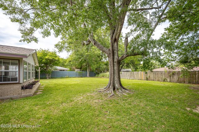 135 La Branche Avenue, Ocean Springs, MS 39564