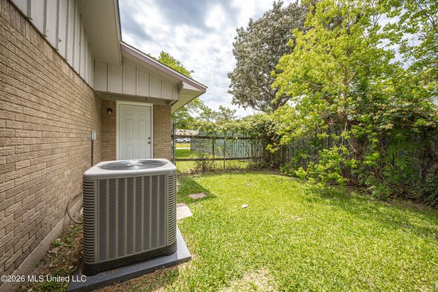 135 La Branche Avenue, Ocean Springs, MS 39564