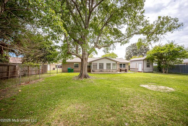 135 La Branche Avenue, Ocean Springs, MS 39564