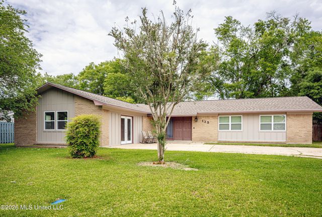 135 La Branche Avenue, Ocean Springs, MS 39564