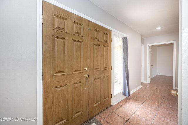 135 La Branche Avenue, Ocean Springs, MS 39564
