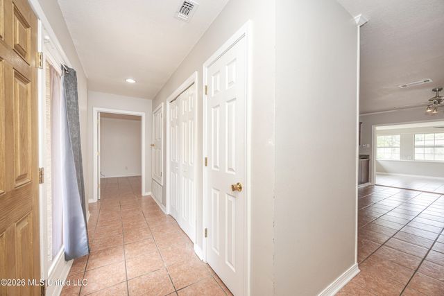 135 La Branche Avenue, Ocean Springs, MS 39564