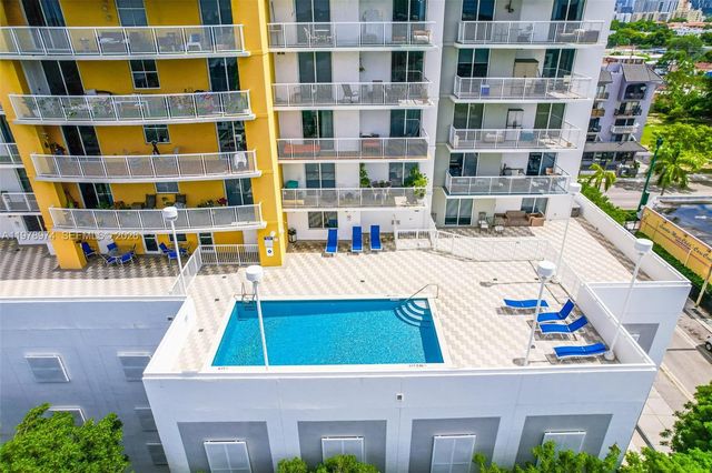 900 SW 8th St 1603, Miami, FL 33130