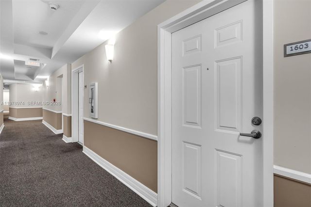 900 SW 8th St 1603, Miami, FL 33130