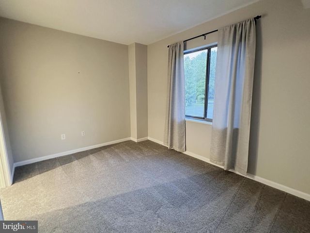 2904 N LEISURE WORLD BLVD #211, Silver Spring, MD 20906
