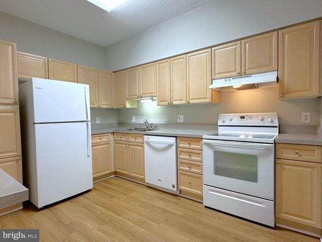 2904 N LEISURE WORLD BLVD #211, Silver Spring, MD 20906
