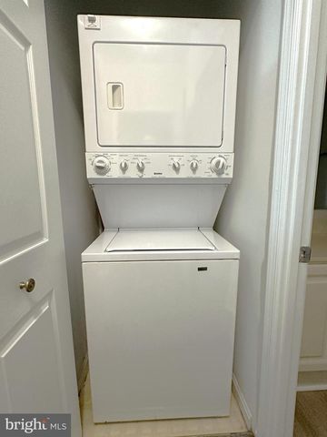 2904 N LEISURE WORLD BLVD #211, Silver Spring, MD 20906