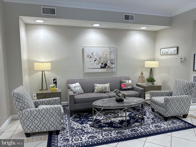 2904 N LEISURE WORLD BLVD #211, Silver Spring, MD 20906