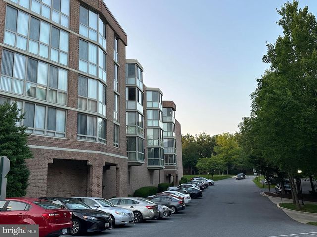 2904 N LEISURE WORLD BLVD #211, Silver Spring, MD 20906