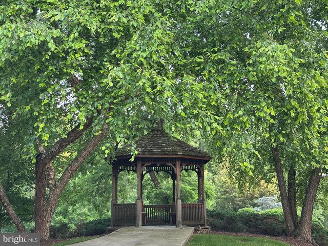 2904 N LEISURE WORLD BLVD #211, Silver Spring, MD 20906