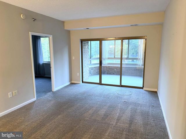 2904 N LEISURE WORLD BLVD #211, Silver Spring, MD 20906